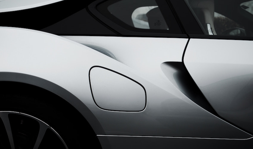 Auto a guida autonoma: chi salvare in caso di incidente?