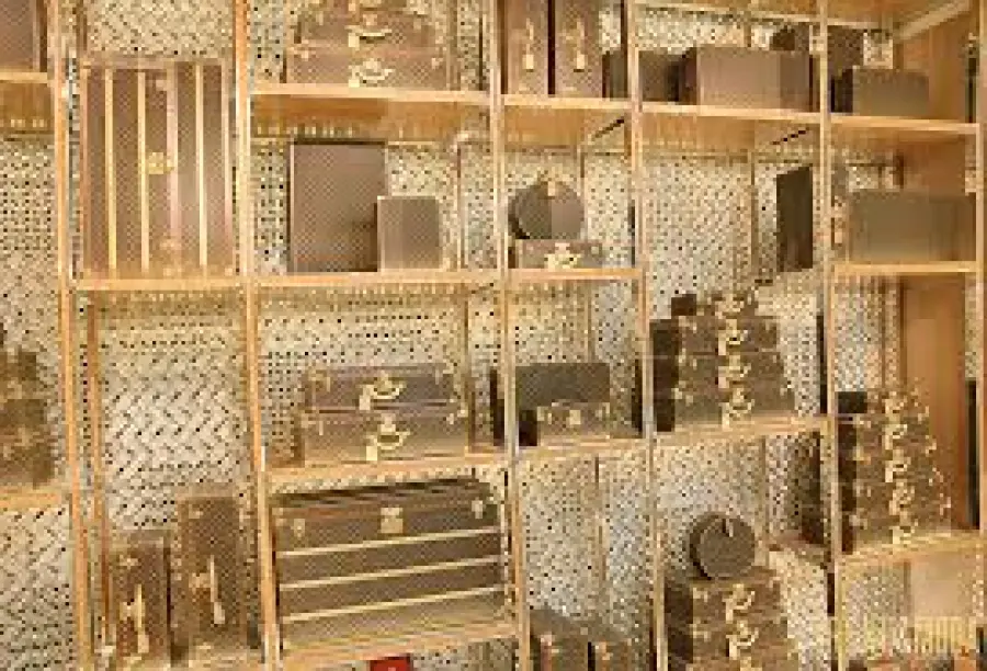 Un tracker da400 dollari per valigie Luis Vuitton